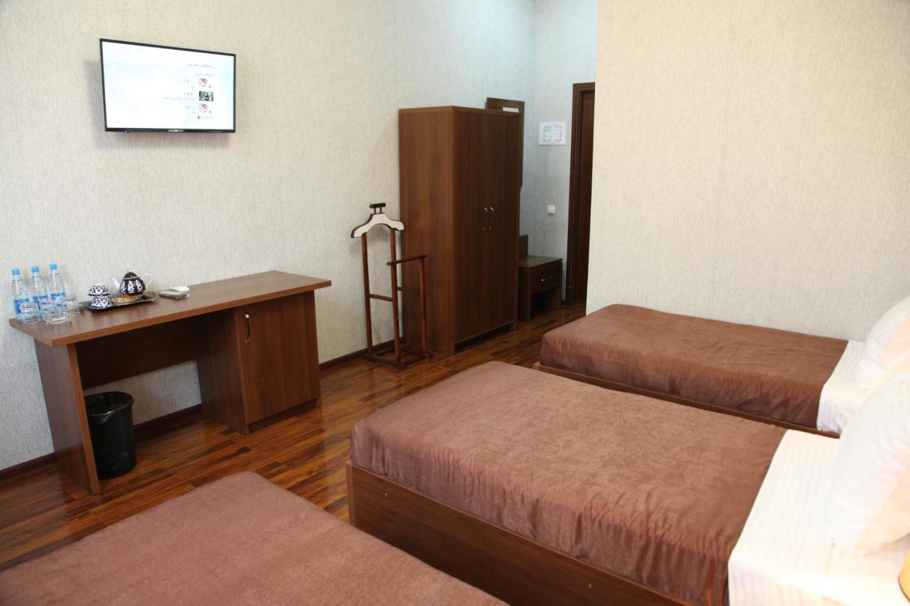 בוקורו Hotel Vardonze מראה חיצוני תמונה