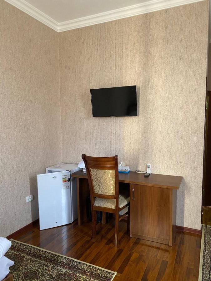 בוקורו Hotel Vardonze מראה חיצוני תמונה